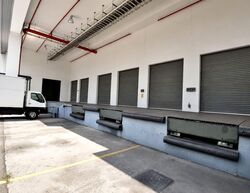 Gul Way (D22), Warehouse #574074191